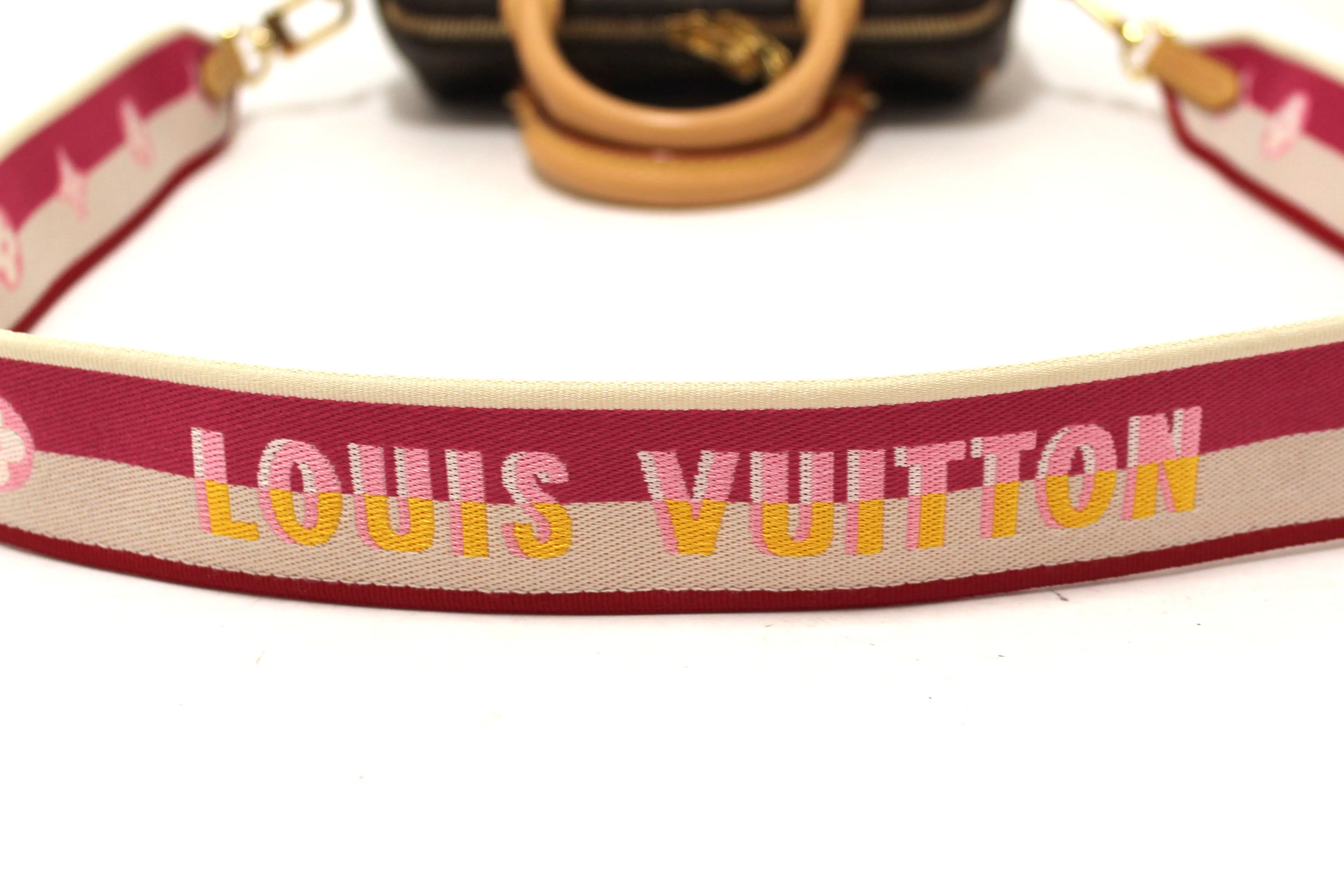 Authentic Louis Vuitton Classic Monogram Speedy 20 Bandoulière Bag