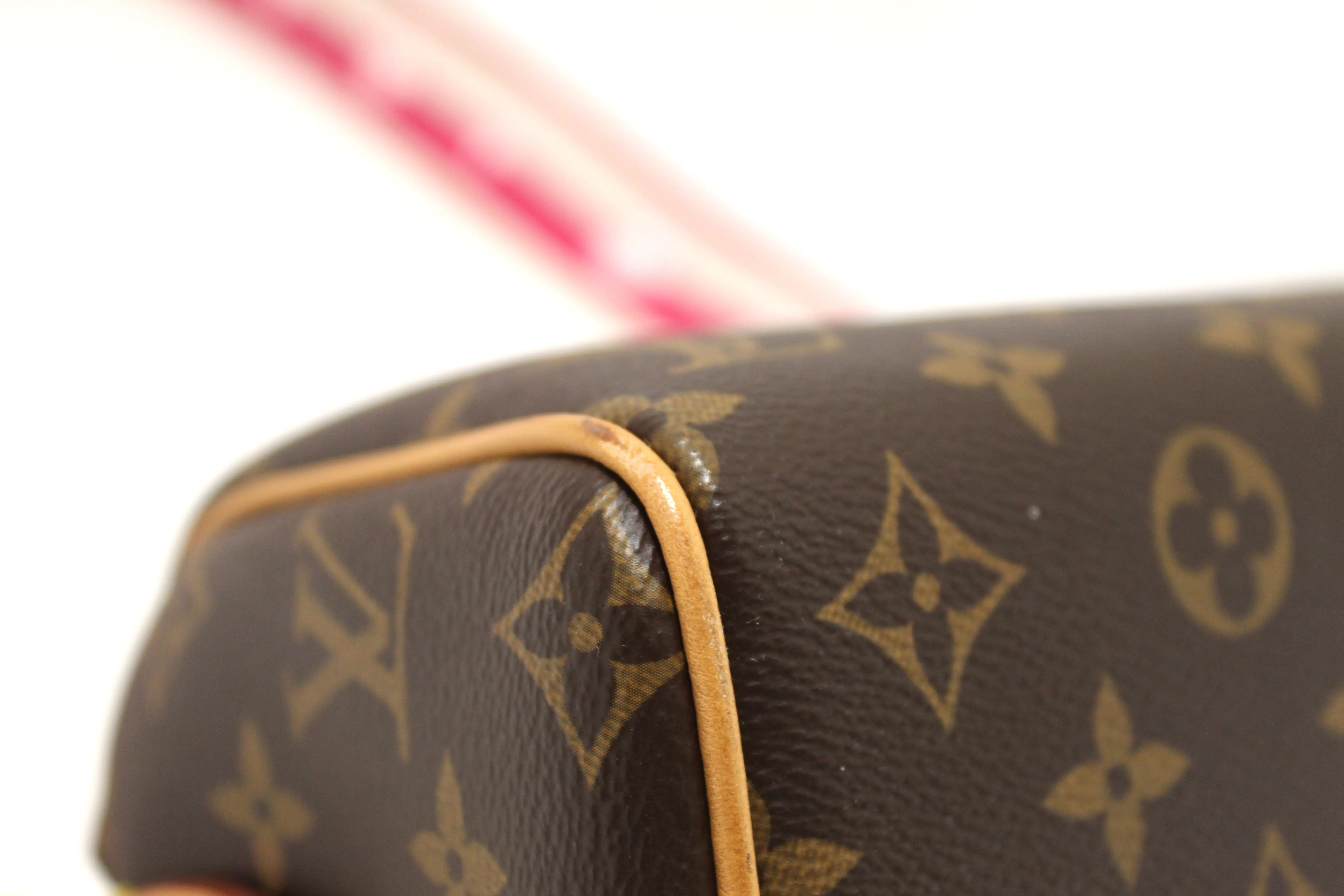 Authentic Louis Vuitton Classic Monogram Speedy 20 Bandoulière Bag
