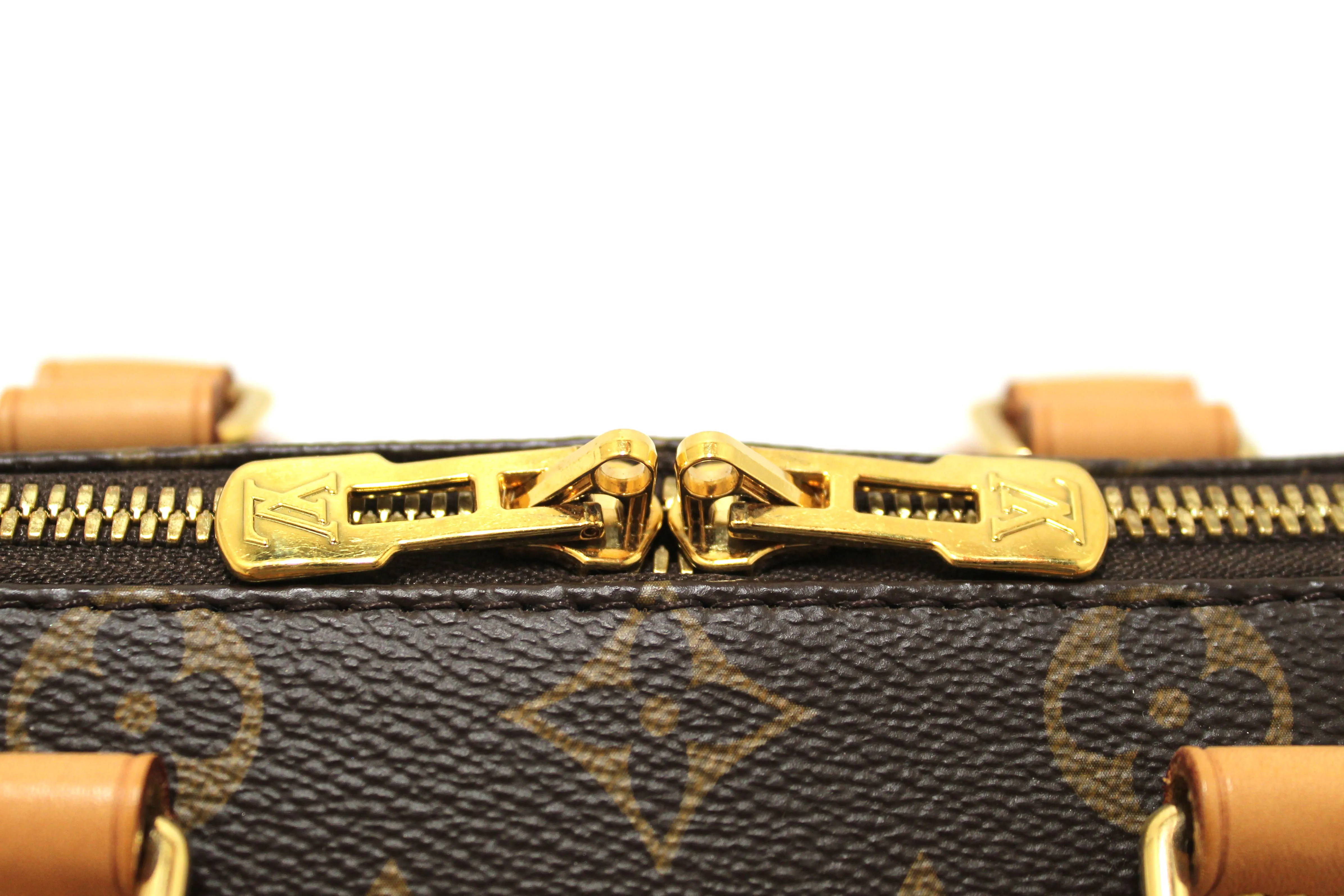 Authentic Louis Vuitton Classic Monogram Speedy 20 Bandoulière Bag