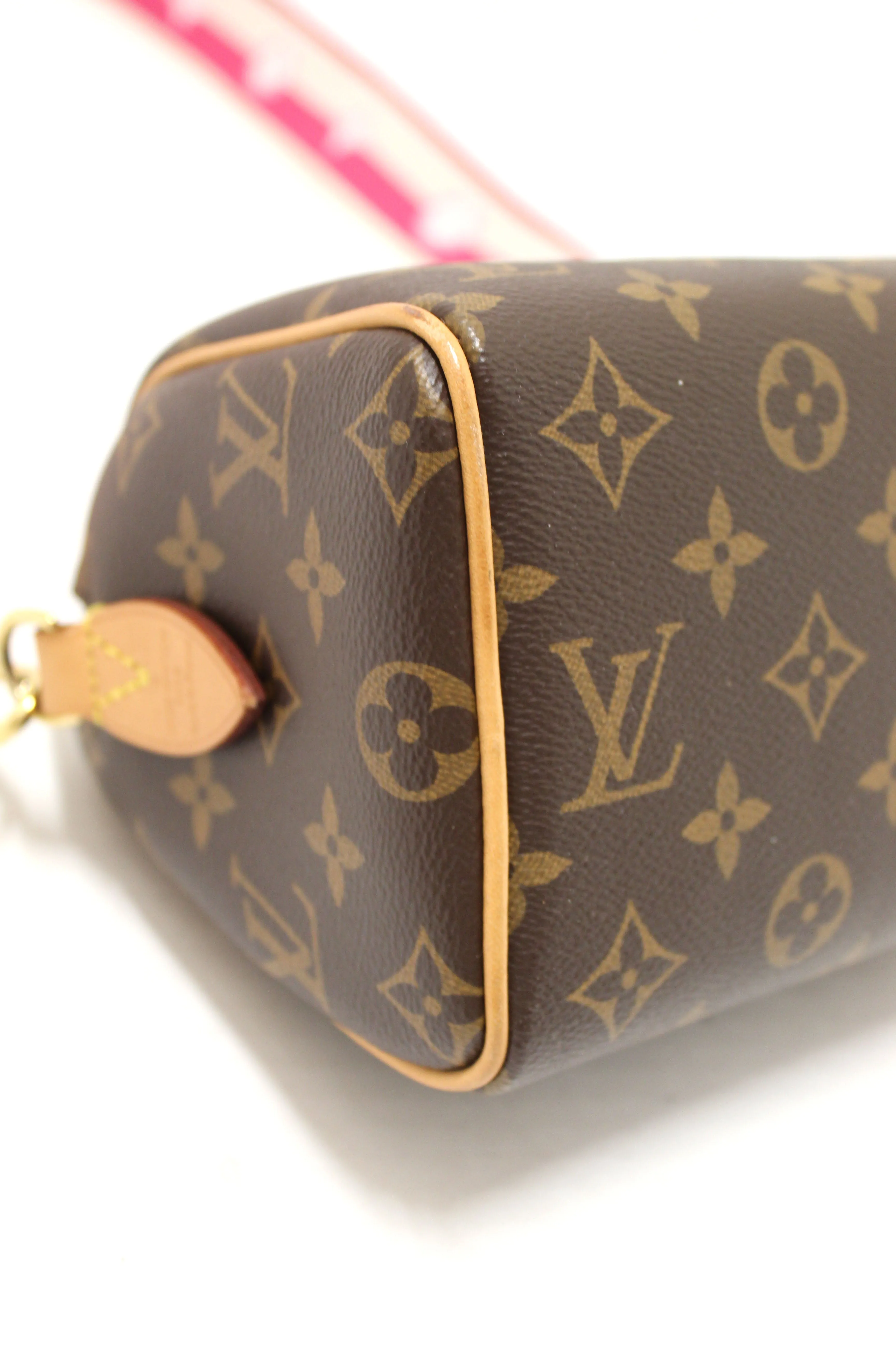 Authentic Louis Vuitton Classic Monogram Speedy 20 Bandoulière Bag