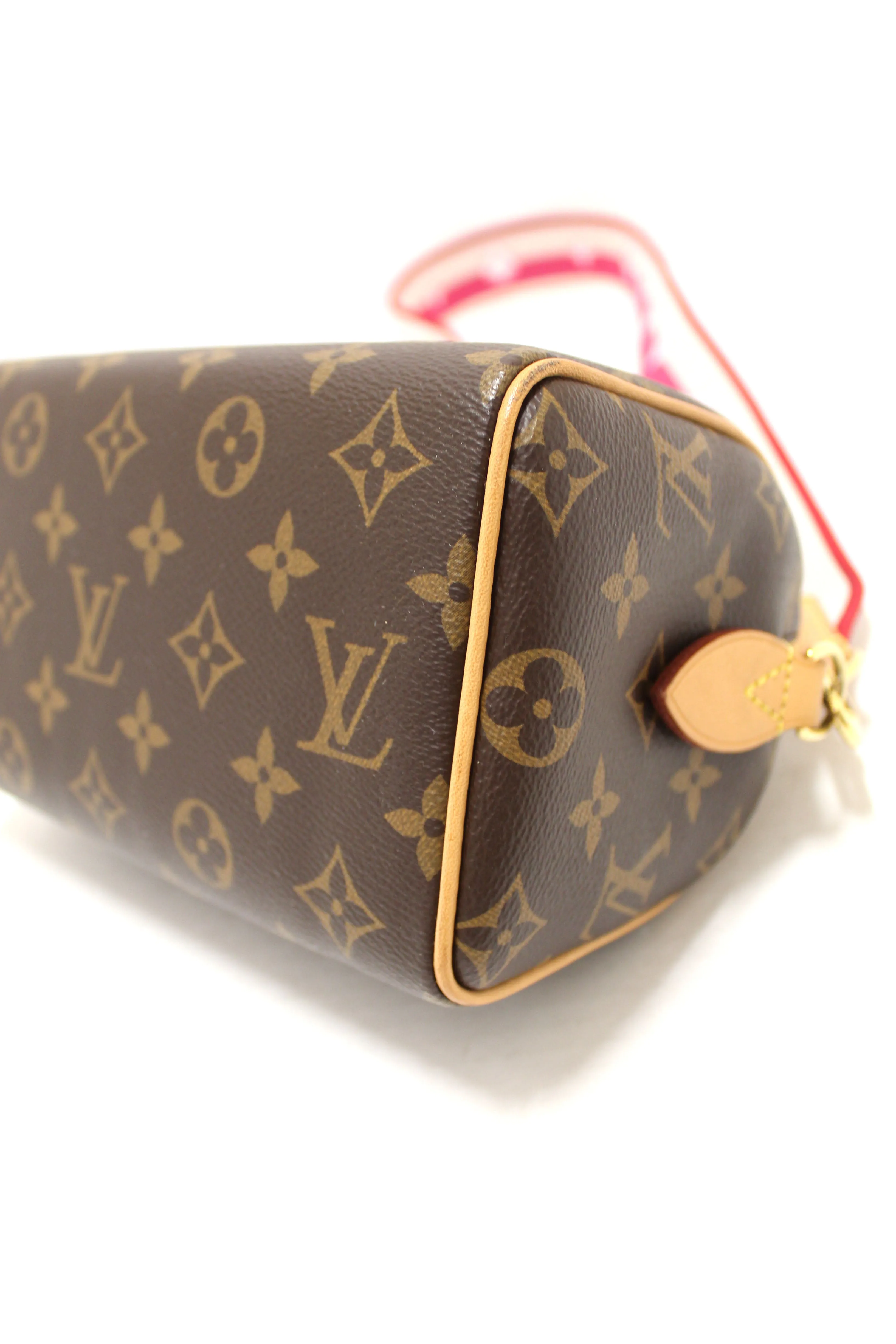 Authentic Louis Vuitton Classic Monogram Speedy 20 Bandoulière Bag